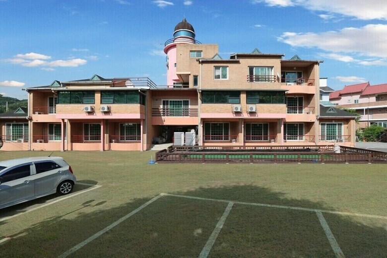 Apartamentos You And Me Pension