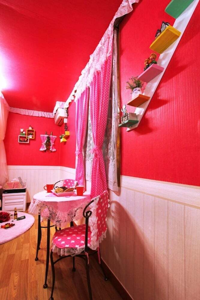 Apartamentos Red Post Box Pension
