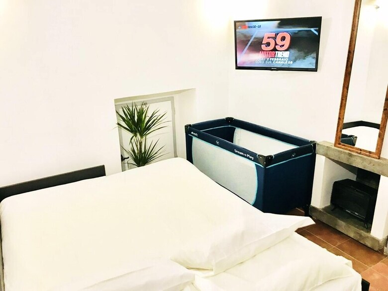Apartamento Studio In Roma, With Wifi