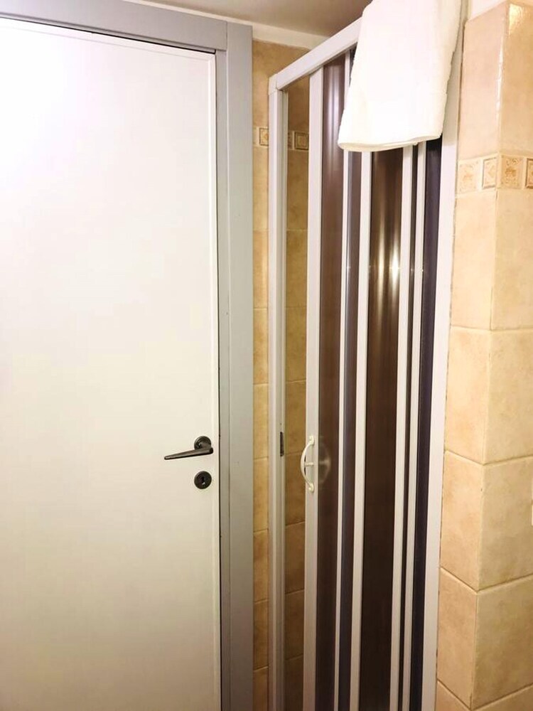 Apartamento Studio In Roma, With Wifi