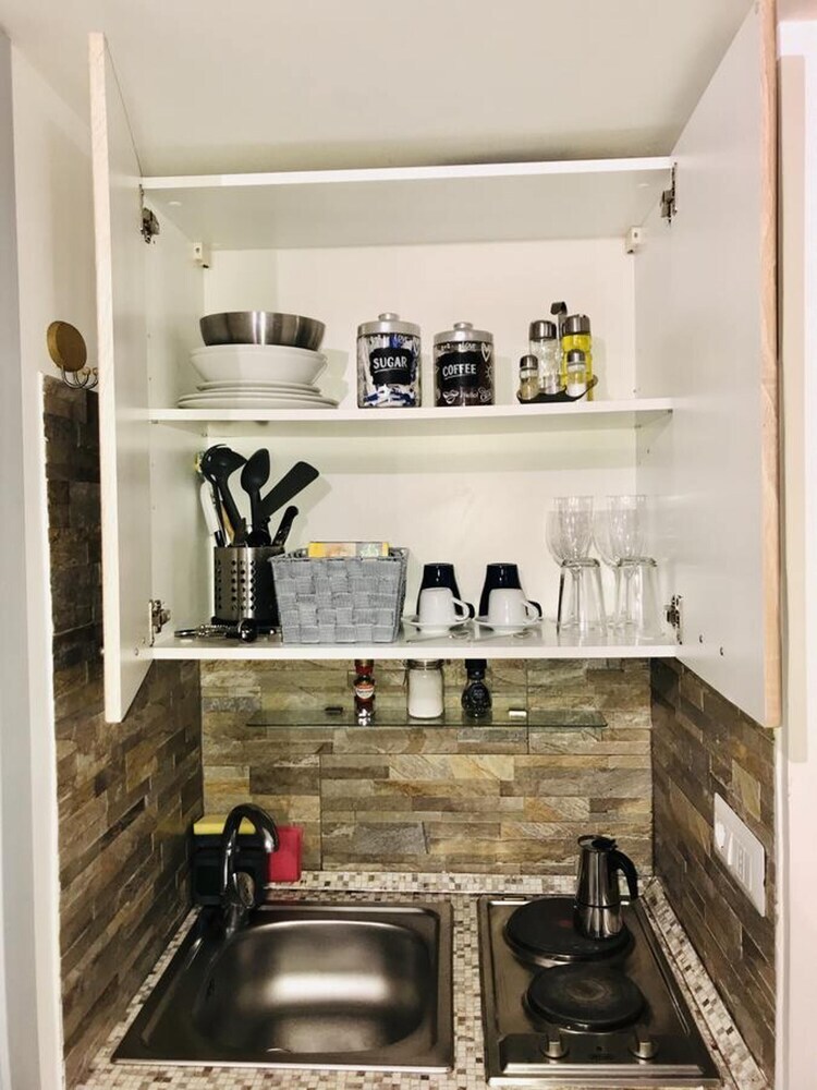 Apartamento Studio In Roma, With Wifi