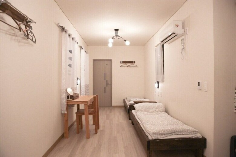 Hotel Raccoon House