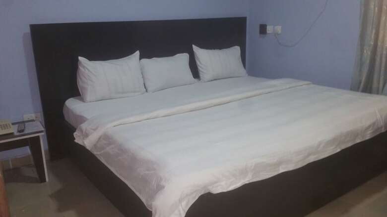 Allan Keri Hotel And Suites
