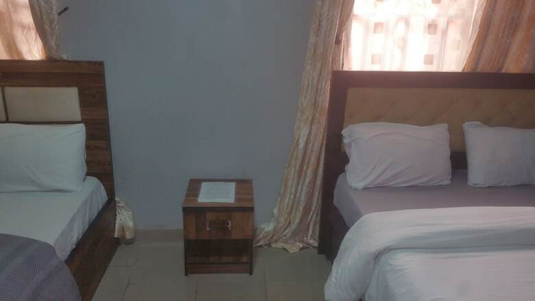 Allan Keri Hotel And Suites