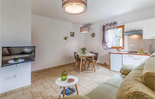 Apartment Kucine V