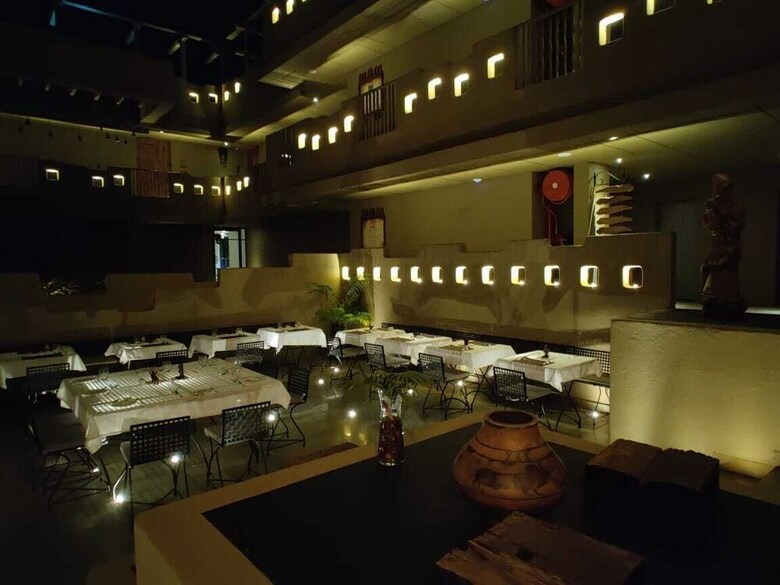 Hotel 3102bce