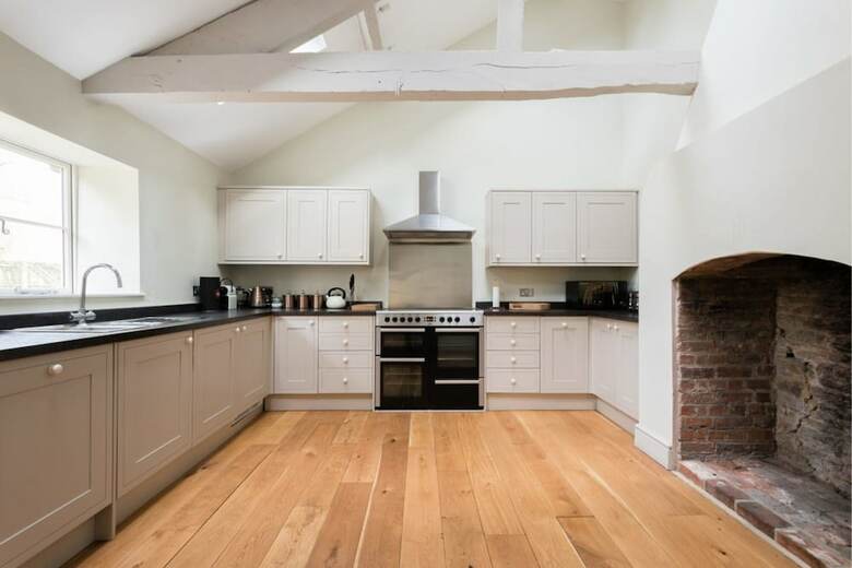 The Modern Dukes Retreat - Stunning 6bdr Manor House