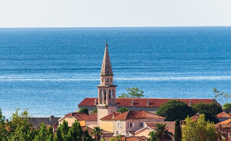 Harasho Four Bed Comfort Apartment, Budva City Center