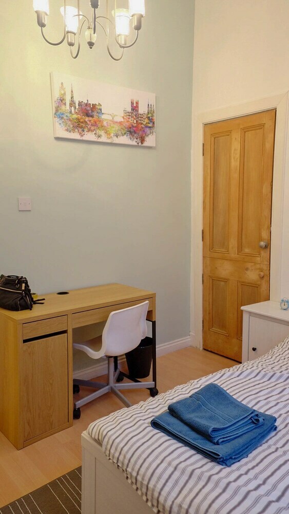 Tollcross � Edinburgh City Centre Apartment