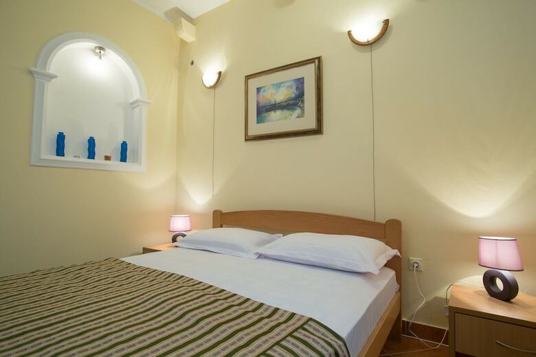 Boskovic Two-bedroom Apartment With Terrace