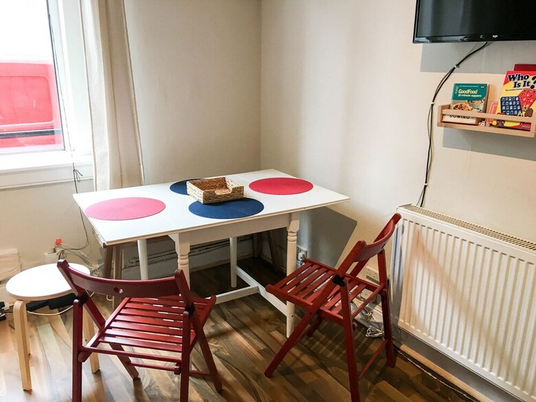Bothwell � Superb City Centre Apartment