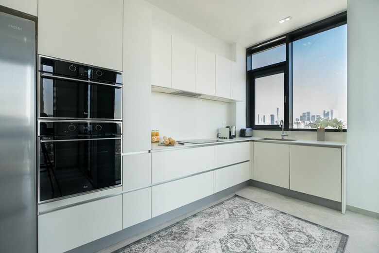Luxury Beachfront Apartment By Airsuite