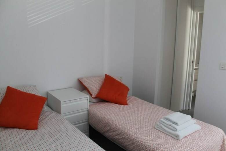 Luxurious Villa Sleeps 6 With Private Pool Lm1