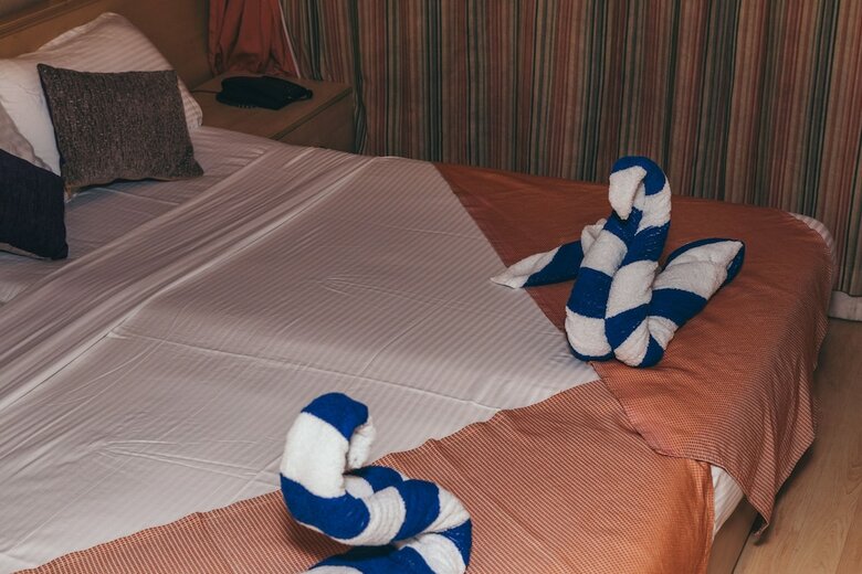 Queen Isis Floating Hotel In Minya