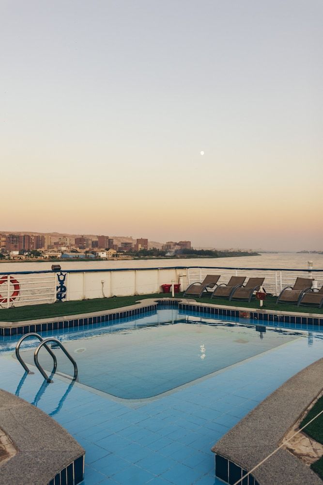 Queen Isis Floating Hotel In Minya