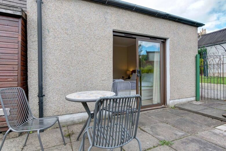 Auld Manse Apartment