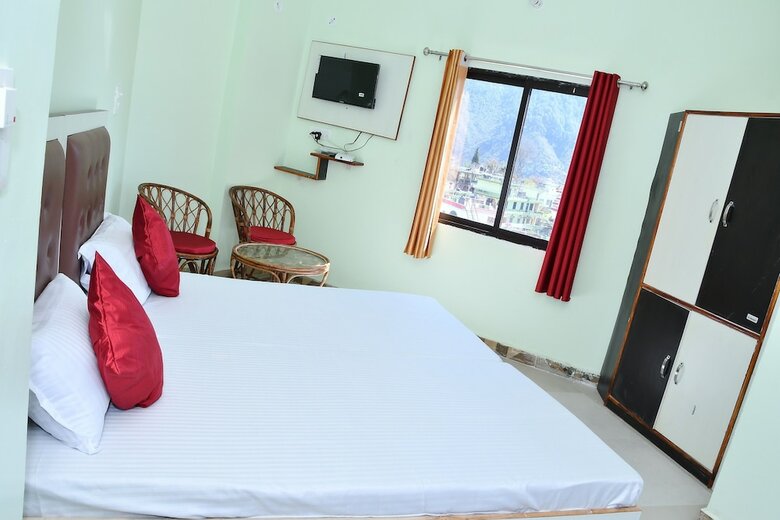 Adb Hotel Mountain View &rooftop Restrurant