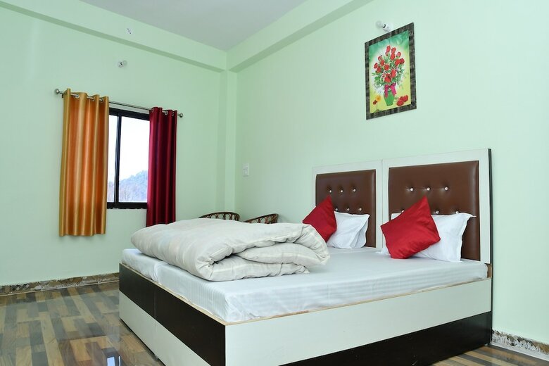 Adb Hotel Mountain View &rooftop Restrurant