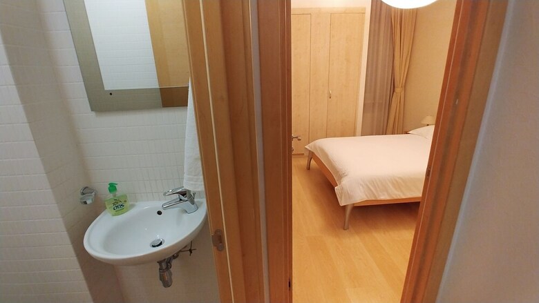 Deluxe 2 Bedroom Apartment Near Kreschatyk - 4001