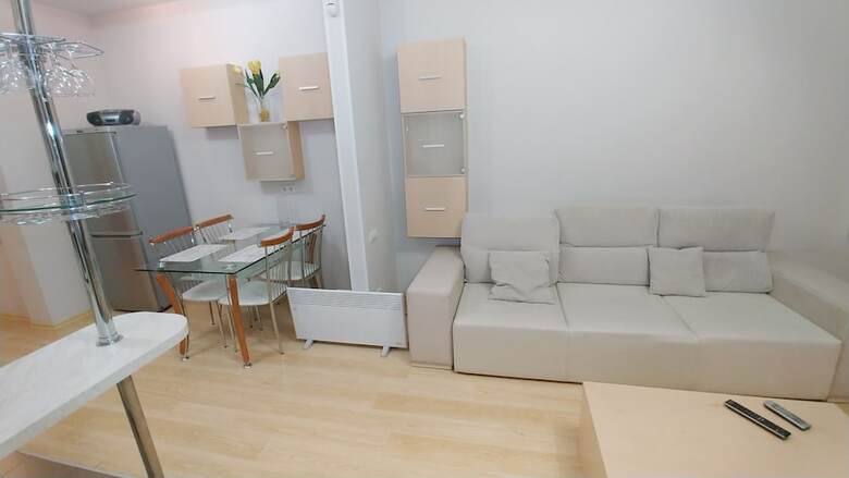 Deluxe 2 Bedroom Apartment Near Kreschatyk - 4001