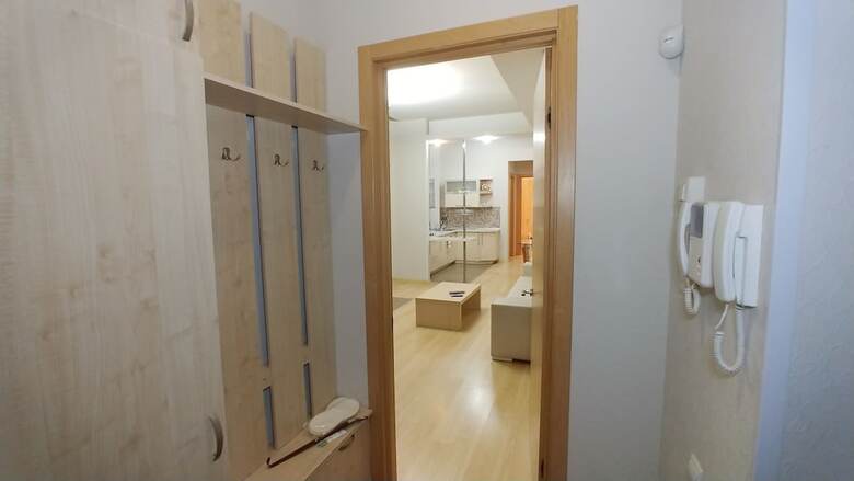 Deluxe 2 Bedroom Apartment Near Kreschatyk - 4001