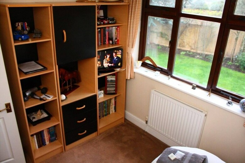 Bed & Breakfast Spacious Homestay With Parking