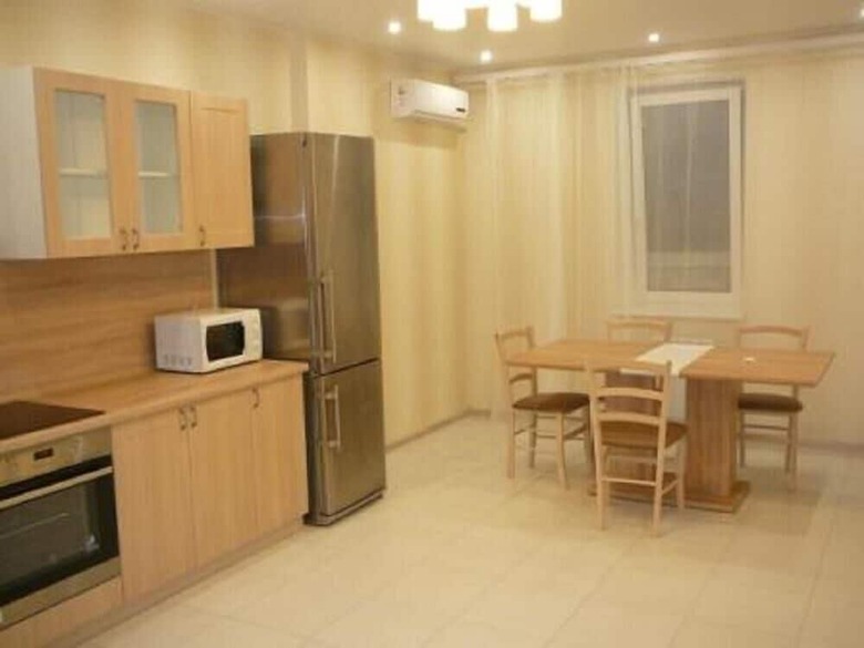 Apartment On Fabrichnaya 9