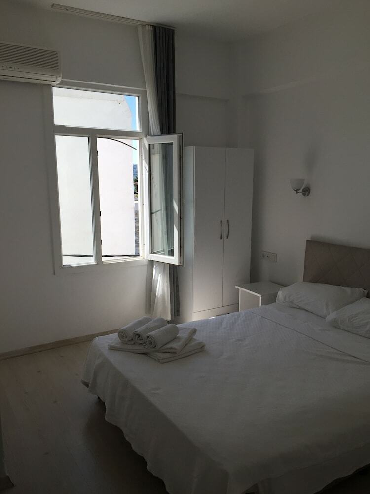 R House Hotel