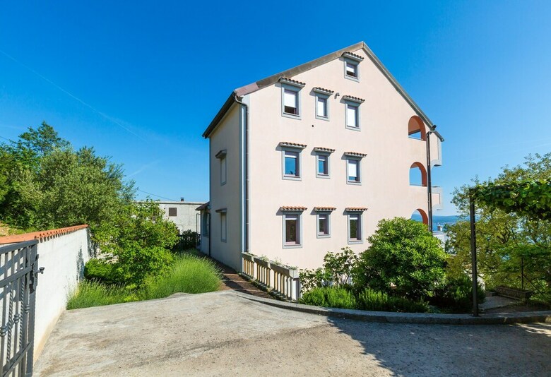 Apartments Rino