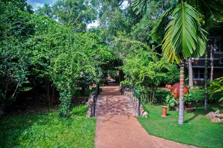 Bed & Breakfast Inn Pondiville Forest Retreat