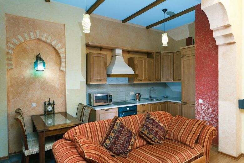 One Bedroom Apartment - Centre Of Kiev - 2140