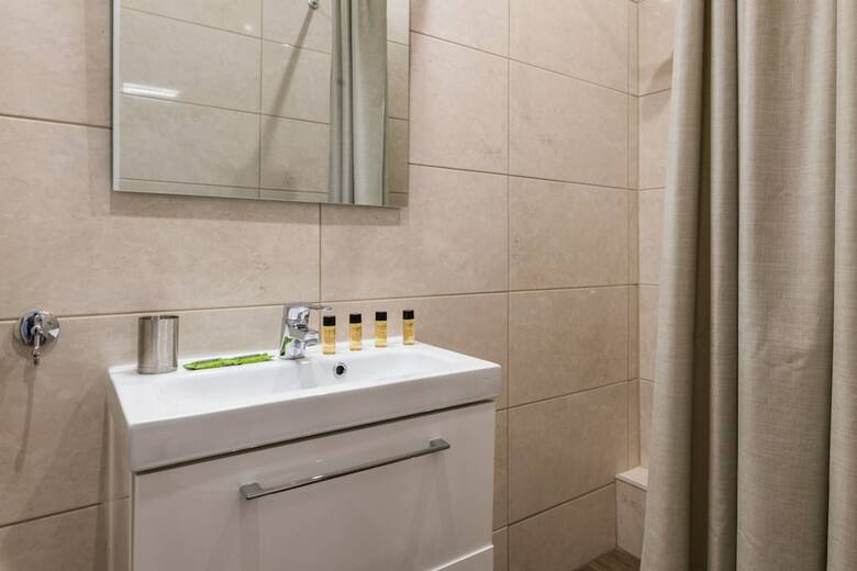 Anivia Apartment Airport By Airstay