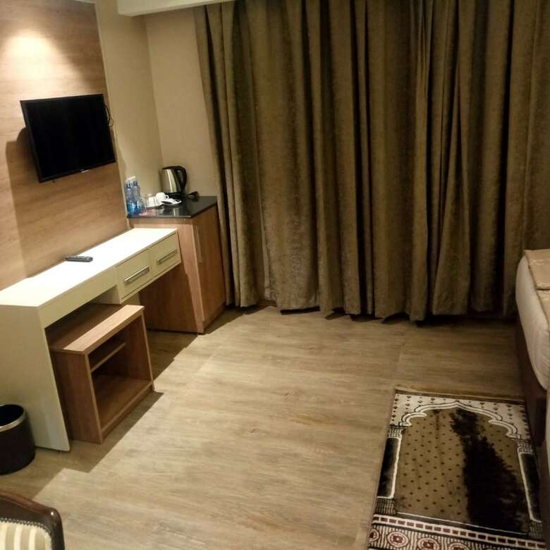 Hylise Hotel