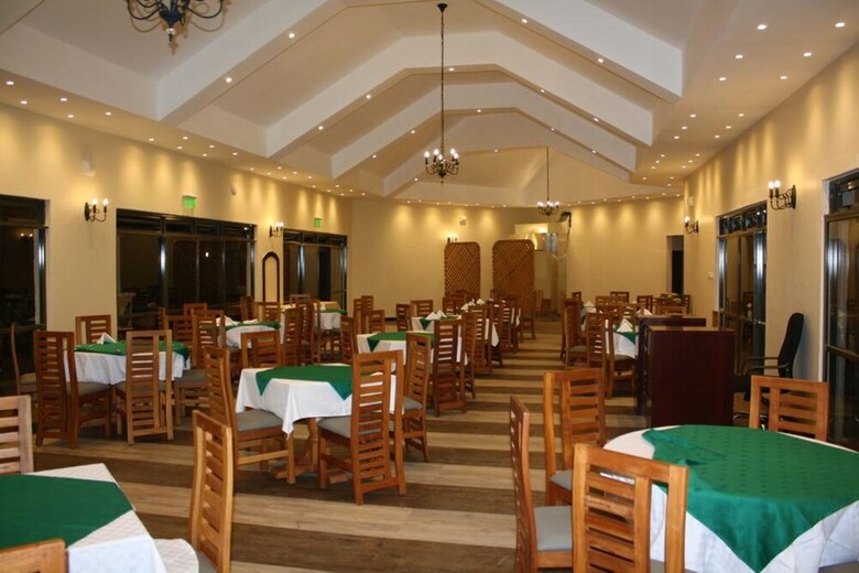 Hotel Stoni Athi Resort