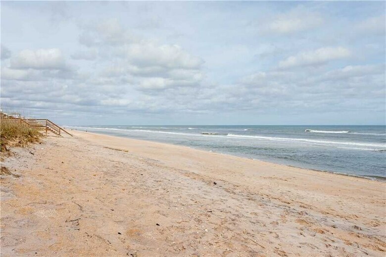 Dreamview, Beach Front, 3 Bedrooms, Wifi, Sleeps 10