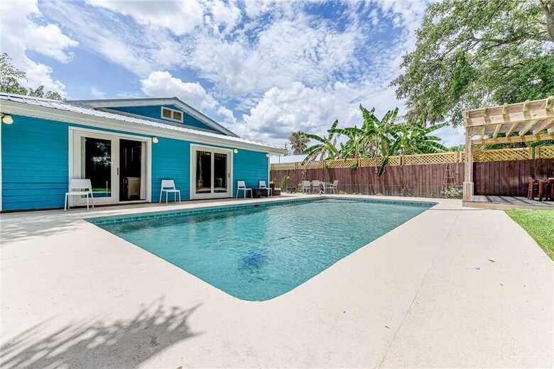 Summertime Sanctuary, Private Pool, 3 Bedrooms, Sleeps 8