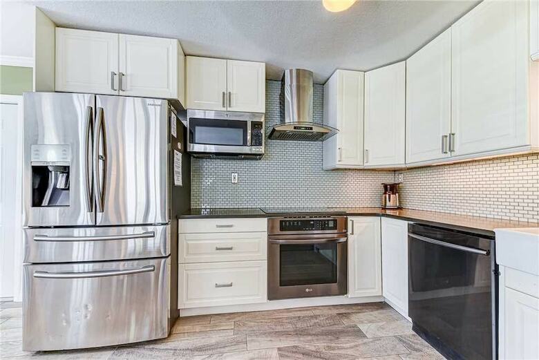 Summertime Sanctuary, Private Pool, 3 Bedrooms, Sleeps 8