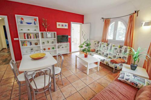 Villa May - Pretty Holiday Property In Benissa