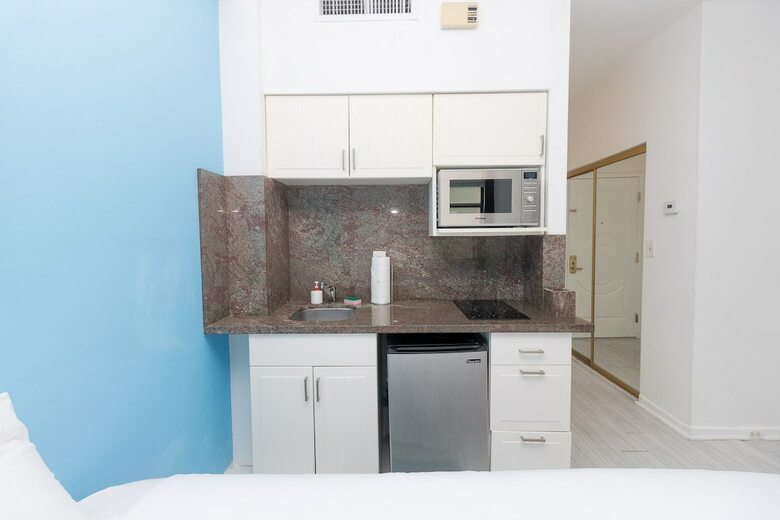 Apartamento 674 Partial Ocean View