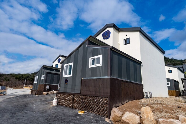 Stellar Domus  Sd Poolvila & Pension