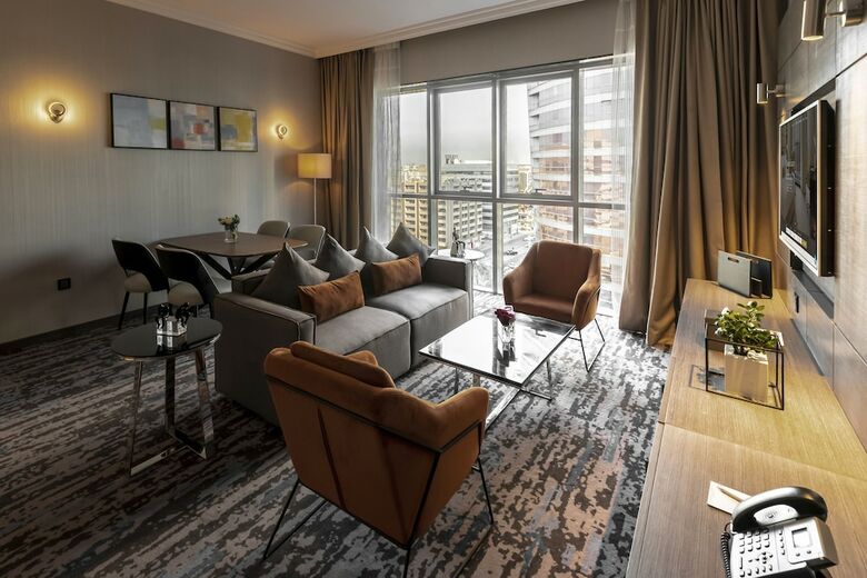 Edge Creekside Hotel