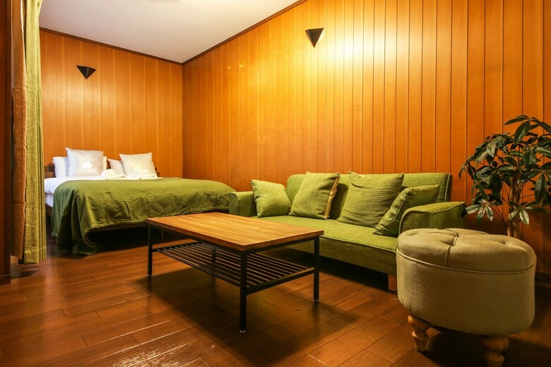 Matsugaoka 1 Chome B