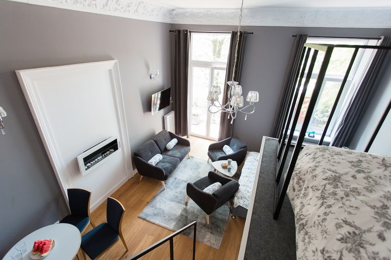 Apartwawel