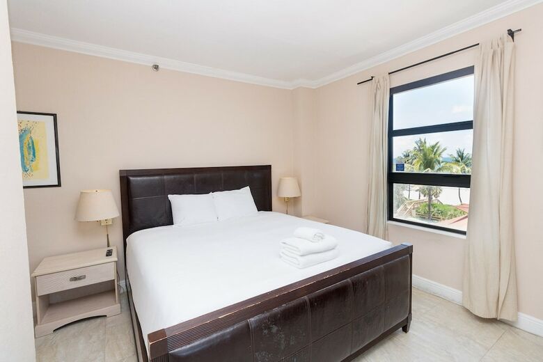 403 Ocean View Apartment Hollywood