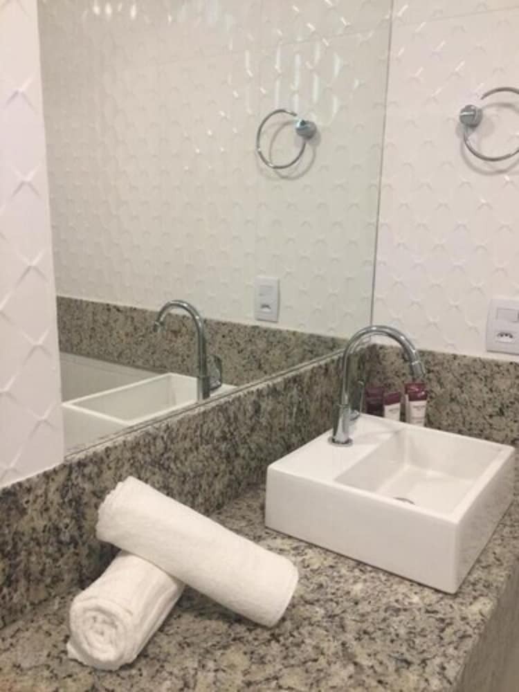 Jr Hotel