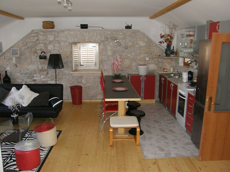 Apartment Mladenka