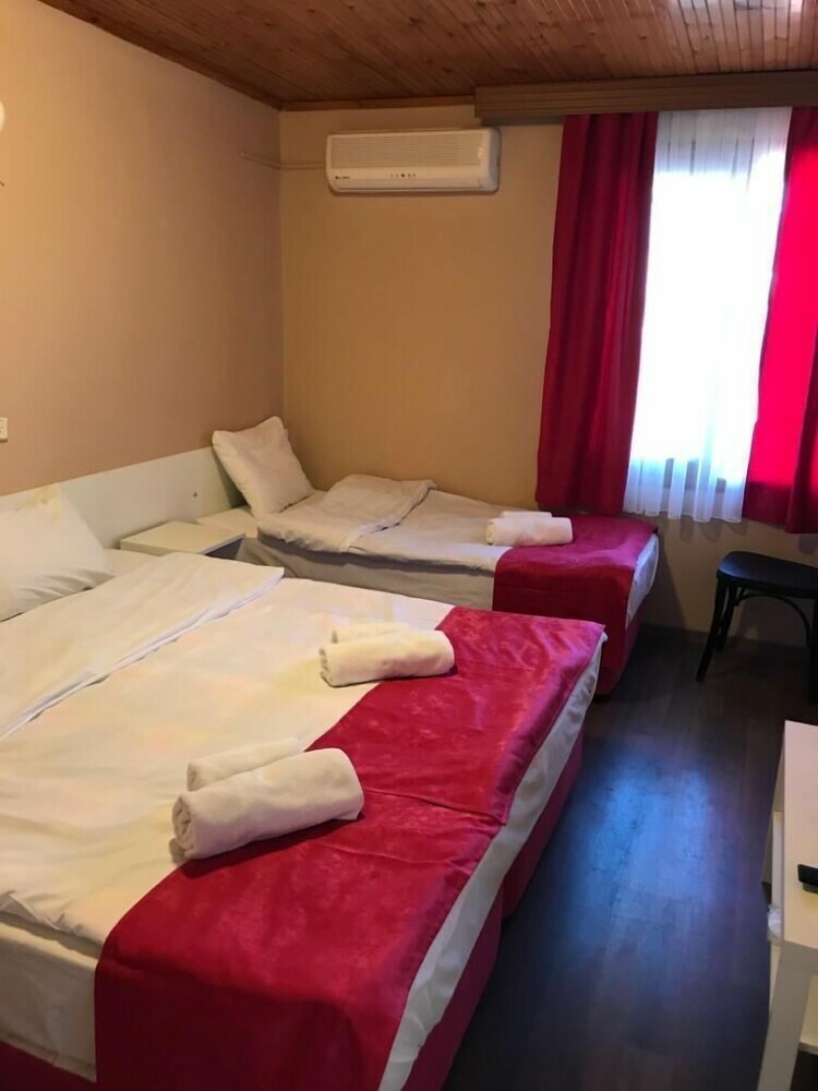 Hotel Fesle?en Otel