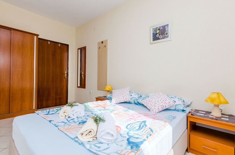 Hostal Guest House Somnium