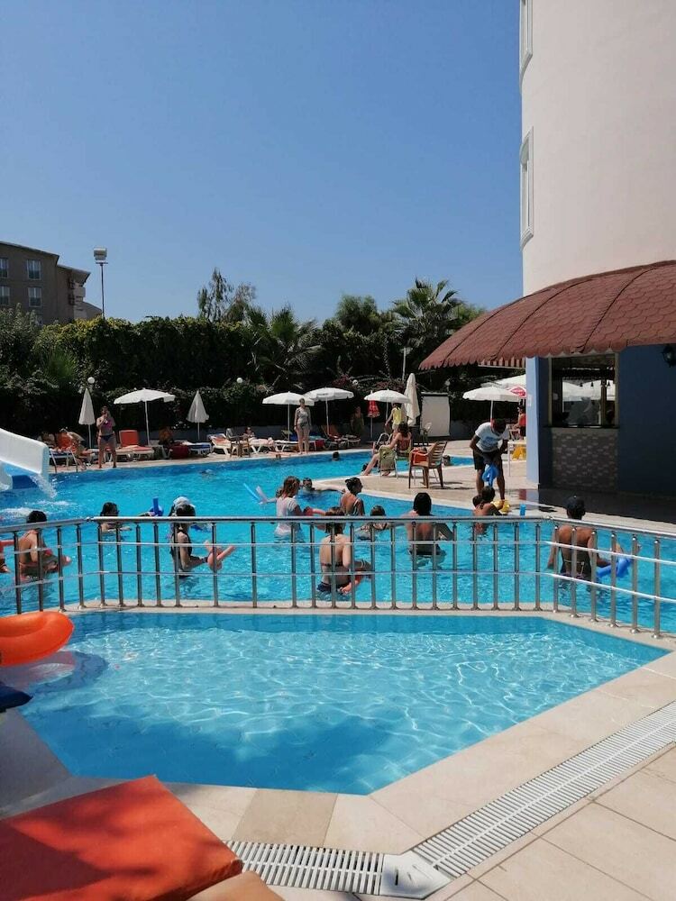 Holiday Line Beach Hotel - All Inclusive