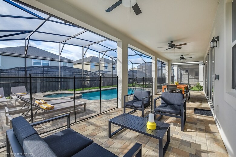 Luxury 6 Bed Villa With Saltwater Pool/spa
